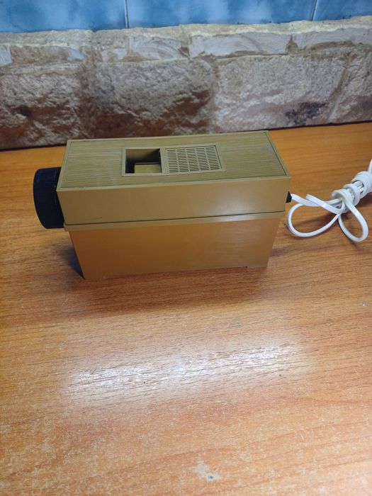 Proiector de diafilme ,,Jacek,,