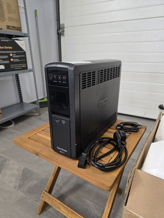 UPS CyberPower CP1600EPFCLCD - 1600VA / 1000W, Sinus Pur, ca nou
