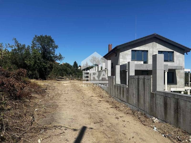 Урегулиран поземлен имот за продажба, с ПУП и ток, в м-т Горна Трака,