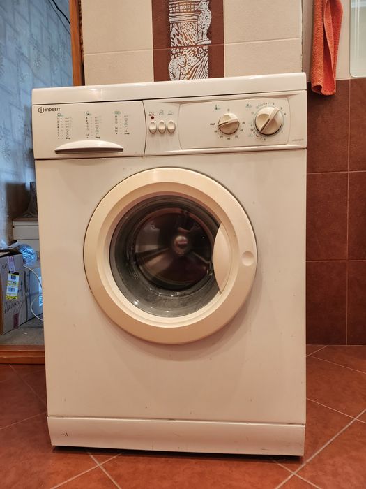 Продам стиральную машину на запчасти