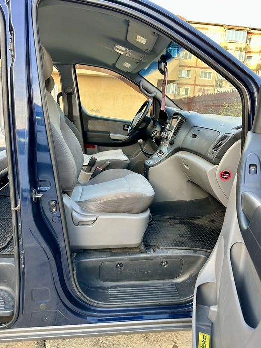 Vand Hyundai H1, masina familiei, impecabilă