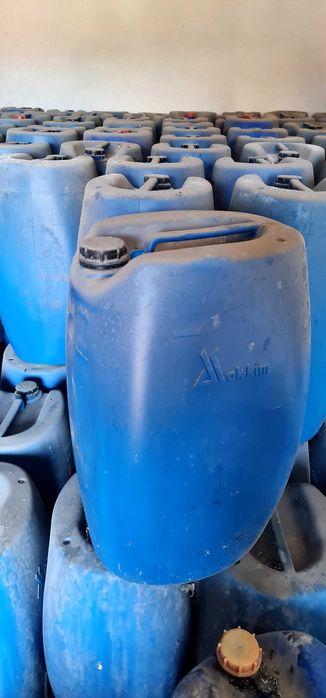 Пластмасови туби