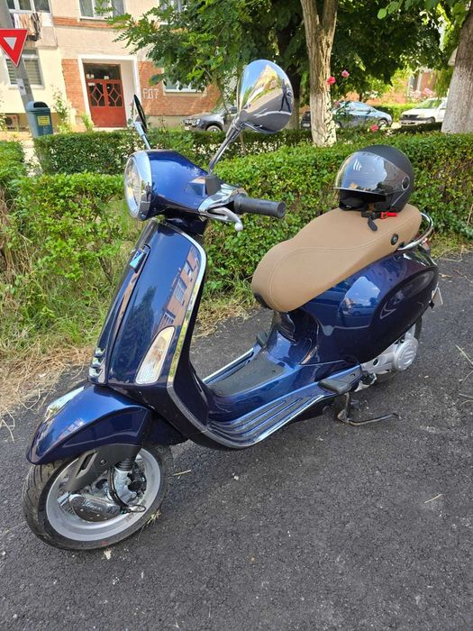 VESPA Primavera 50cc - se conduce FARA CARNET!