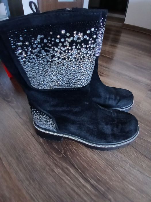 Ghete deosebite negre