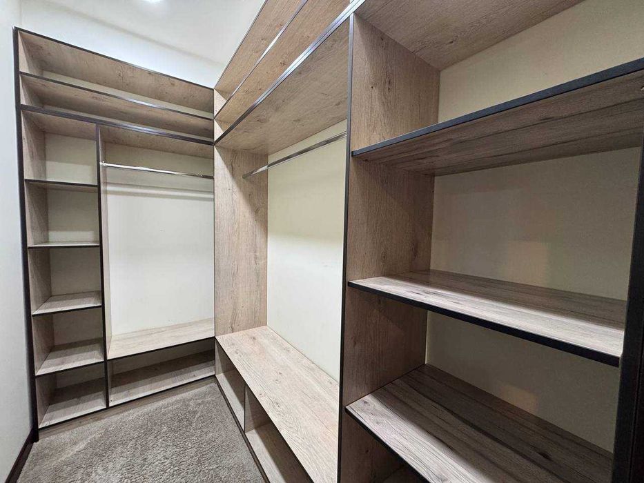 Продаётся 3-х комнатная квартира Новостройка Текстильная больница