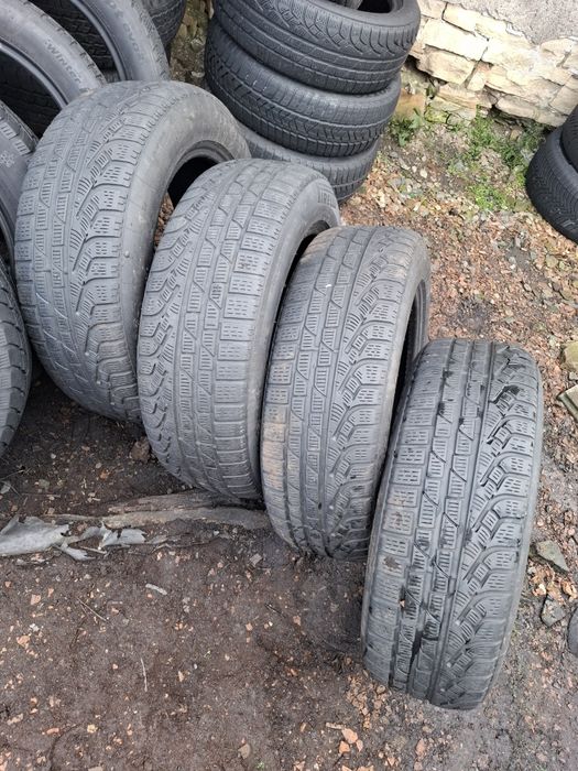Vand set 4 anvelope 205 65 17 pireli de iarna