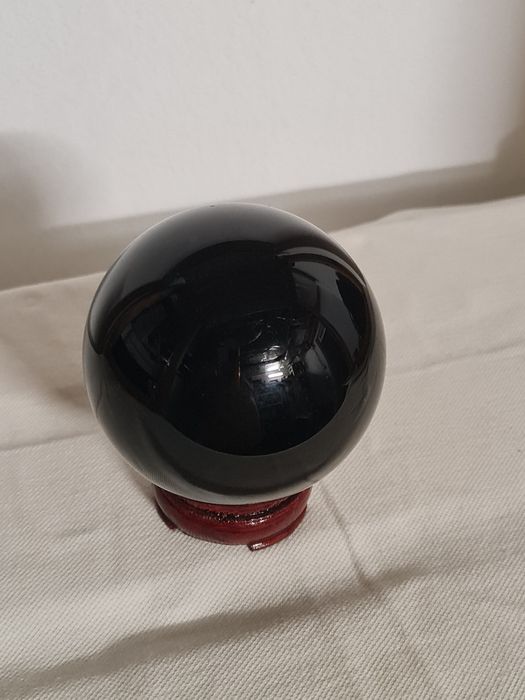 Sfera obsidian negru, piatra naturala, 90mm diametrul

Piatra naturala