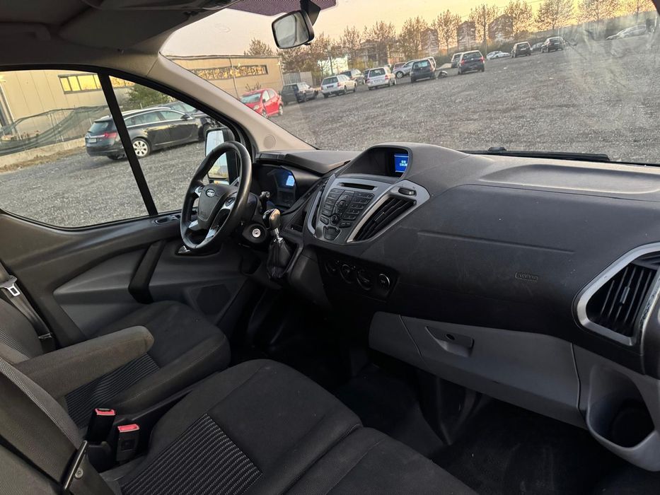 Ford Transit Custom 9+1