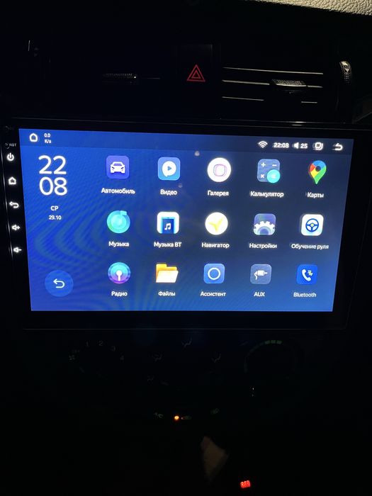 Прдаетса  Манитор TEYES для авто