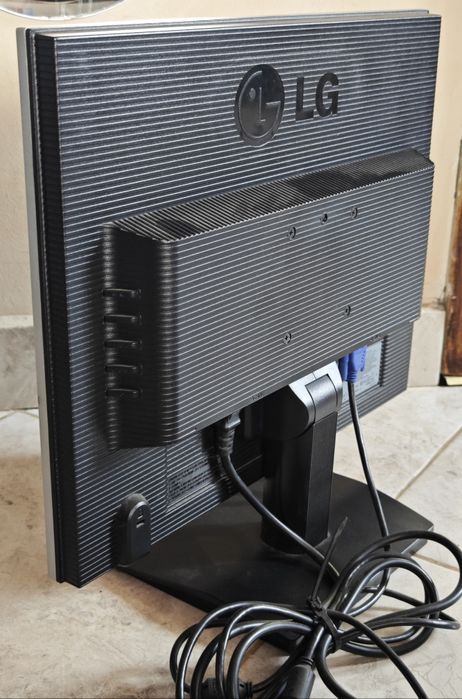 19" LCD Монитор LG FLATRON L1919S