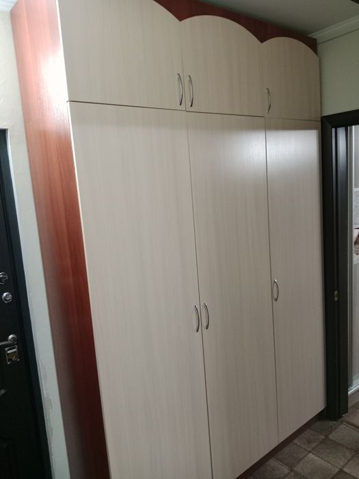 Продам трёхстворчатый шкафшкаф
