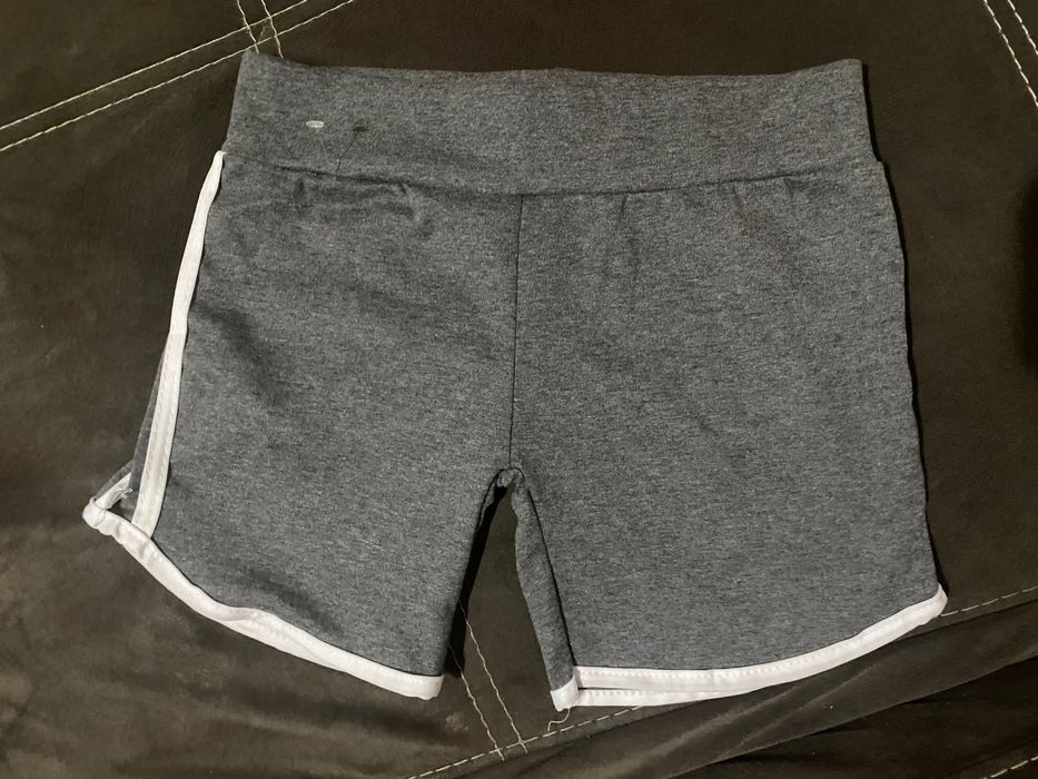 Дамски спортни къси панталонки