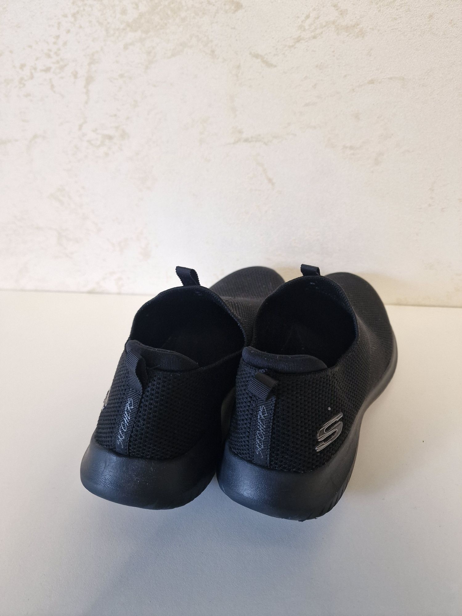 Adidasi Skechers Memory foam
