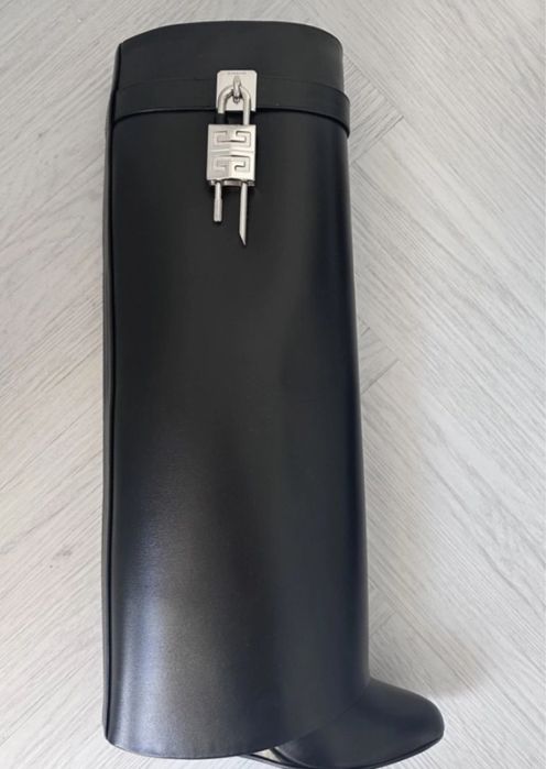 Дамски боти G,iV,e,n,CHY