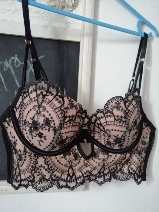 Bustiera sutien sexy din dantela Secret Possessions 75 B