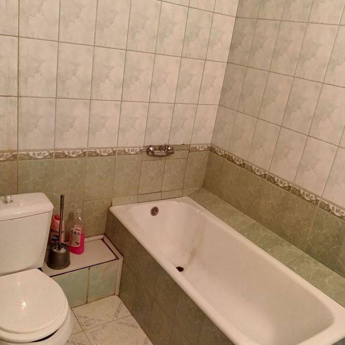 Срочно! Своя 2х комнатная на 1 этаже