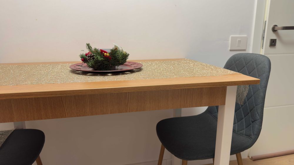 Masa Bucatarie 4 persoane 110cm x 70cm x 80cm (L/l/h)