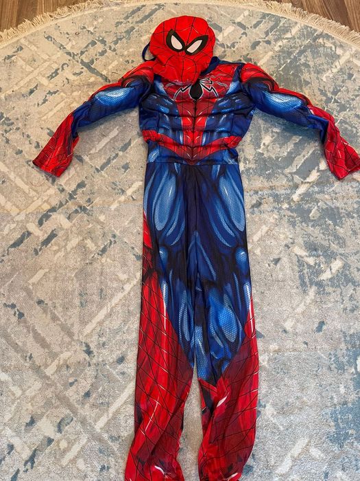 Продам костюм детский