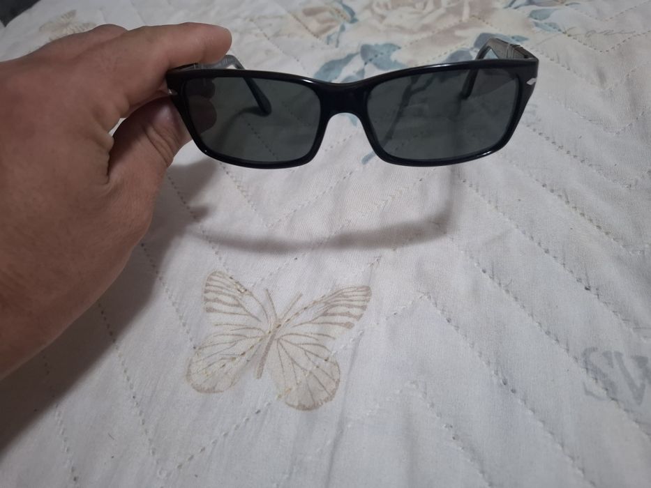 Продавам слънчеви очила персол 2803s