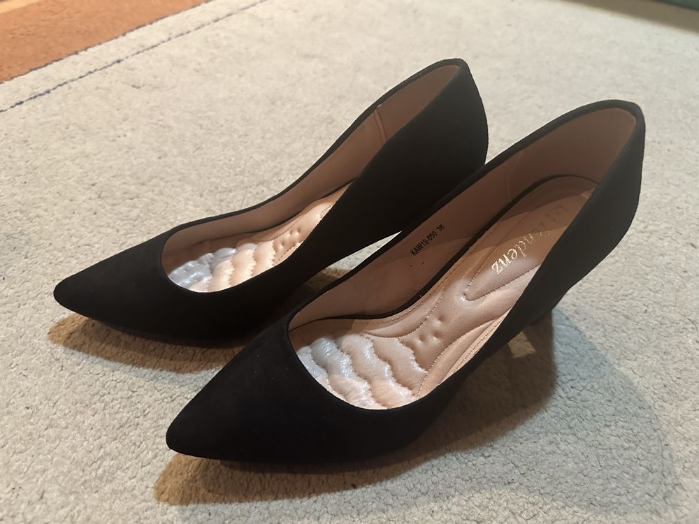 Дамски велурени обувки на ток Tendenz