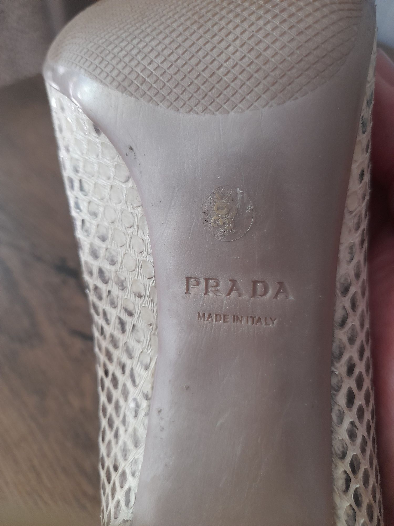 PRADA дамски летни обувки 39 номер.