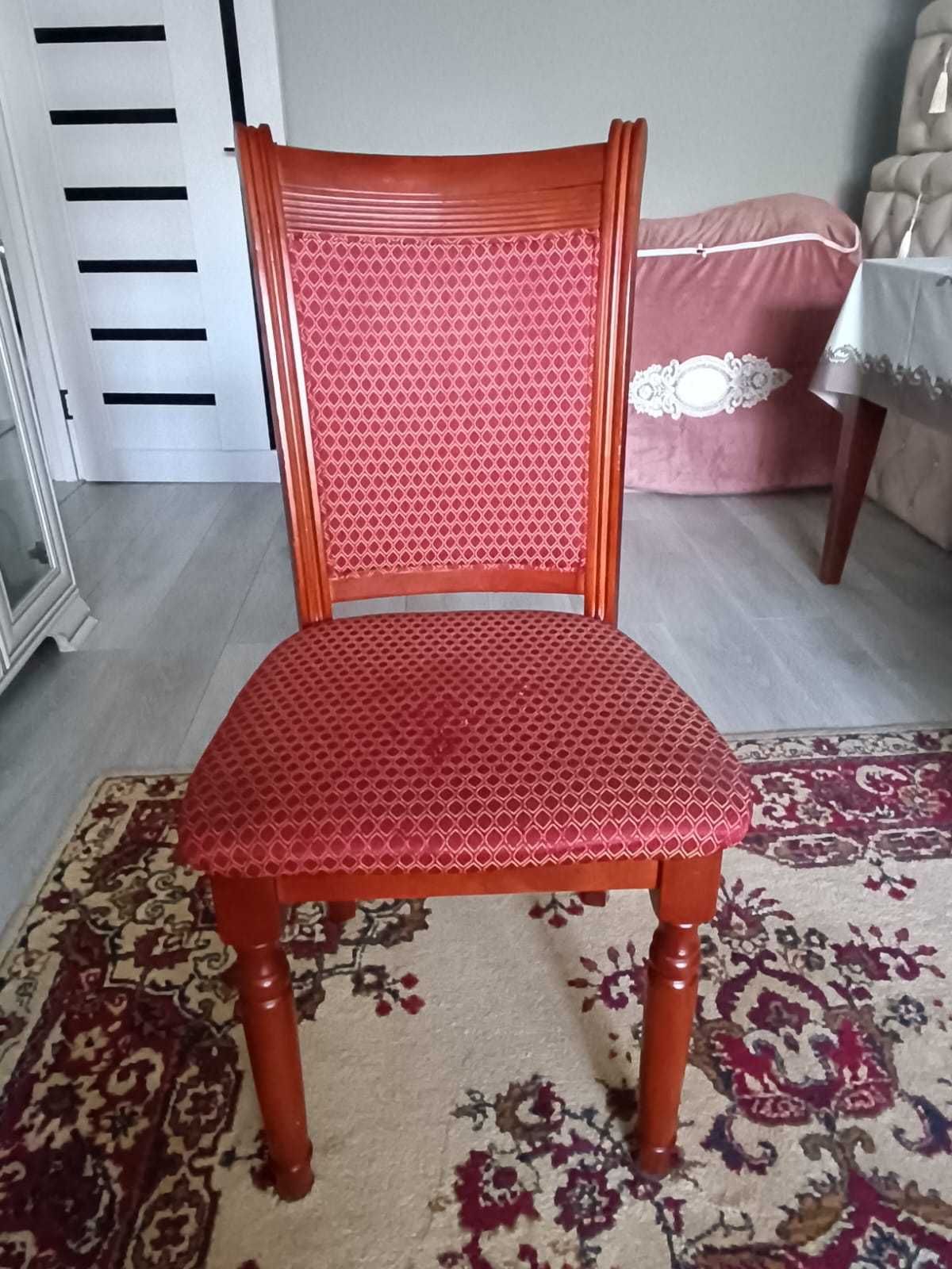 Продам стулья для гостинной