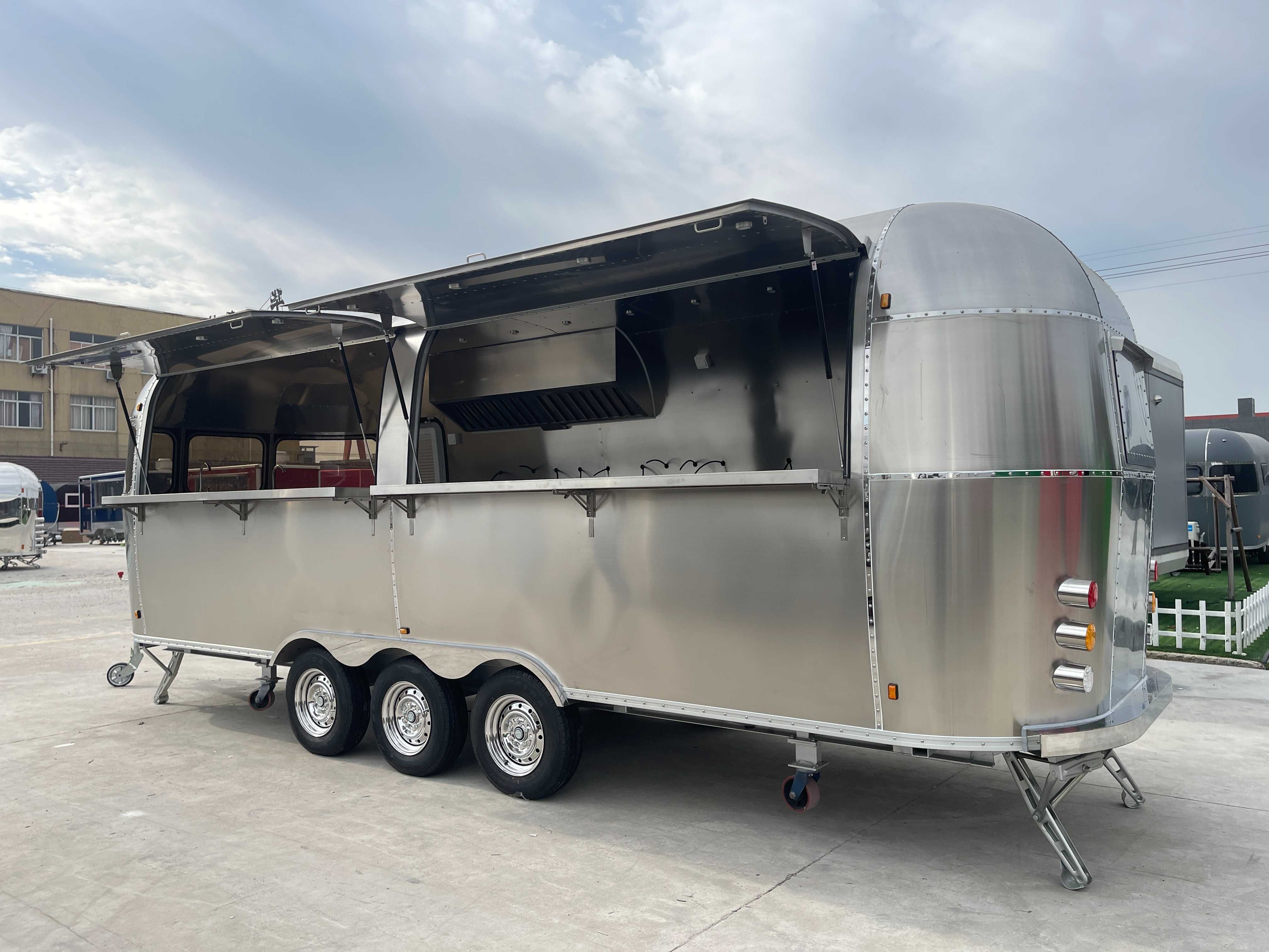 Каравани и кемпери за бързо хранене ( Food - Truck )Airstream 7.8M