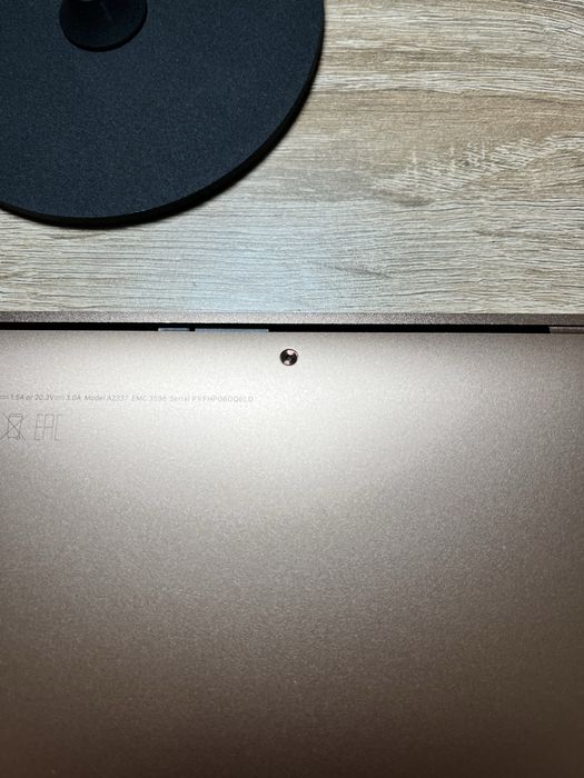 Macbook Air M1 2020 pentru piese