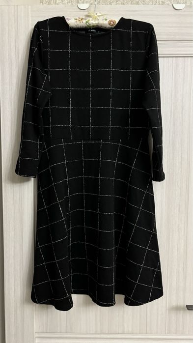 Платье черное LC Waikiki р-р 40