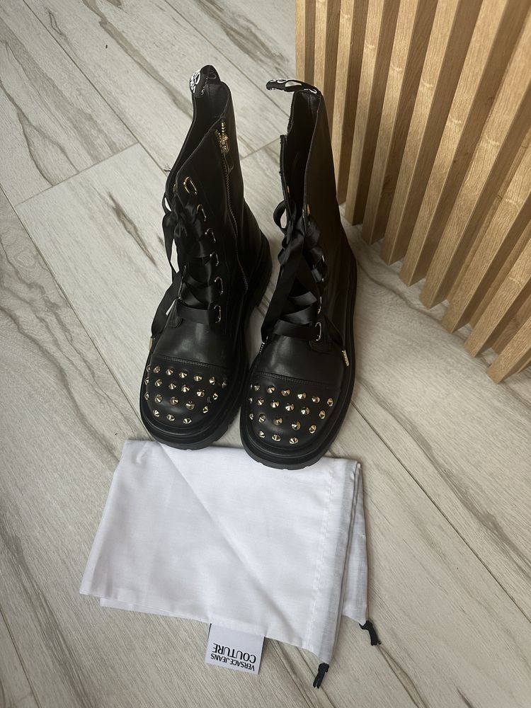 Versache  Couture