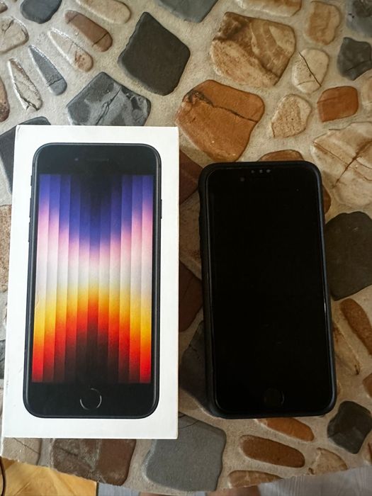 Iphone se3  2022 folosit foarte putin