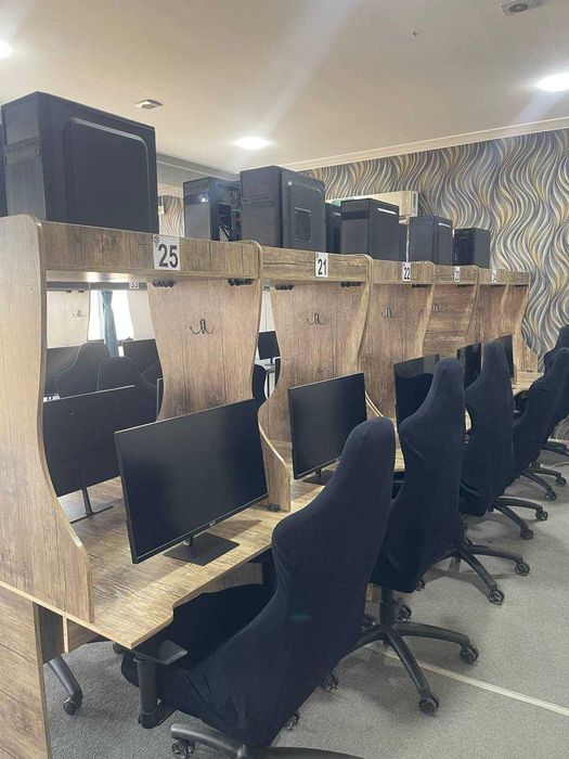 Kompyuter Klub 40ta  Komp Sotiladi Hamma Narsalari Bilan Arzon Narxda
