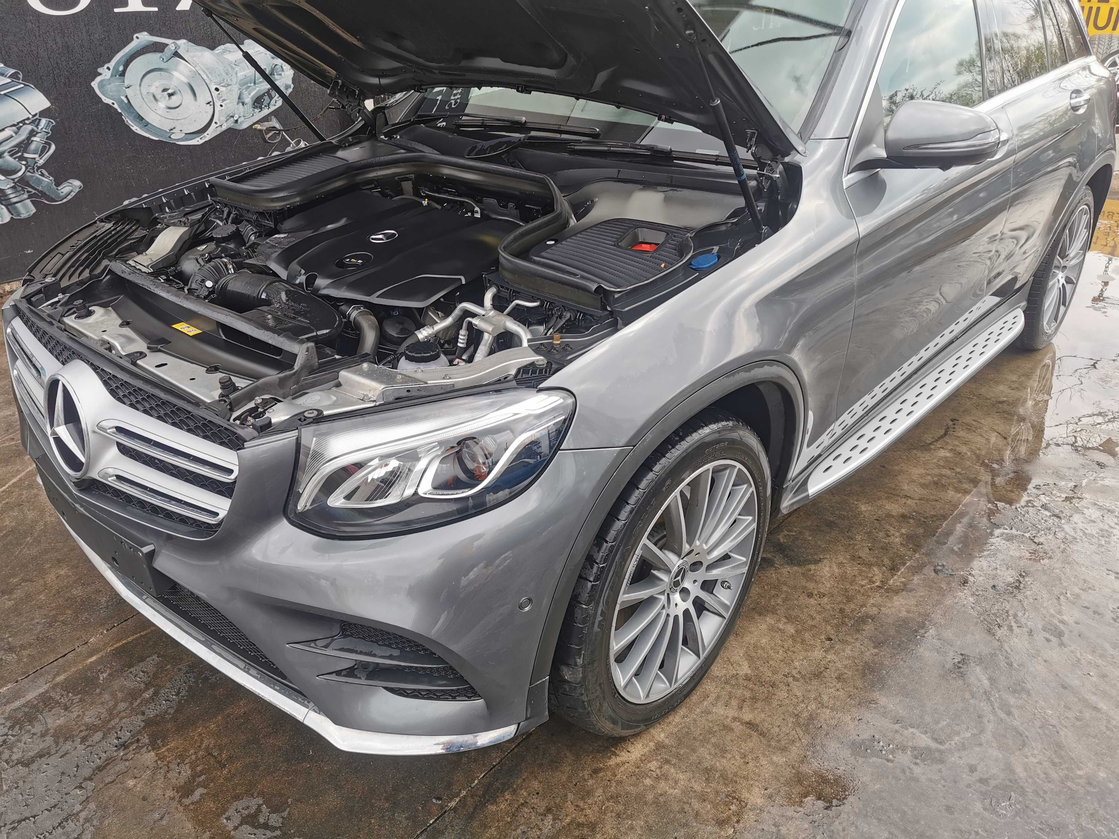 Dezmembrez mercedes glc x253/glc 220 D amg/bara fata glc/far glc/