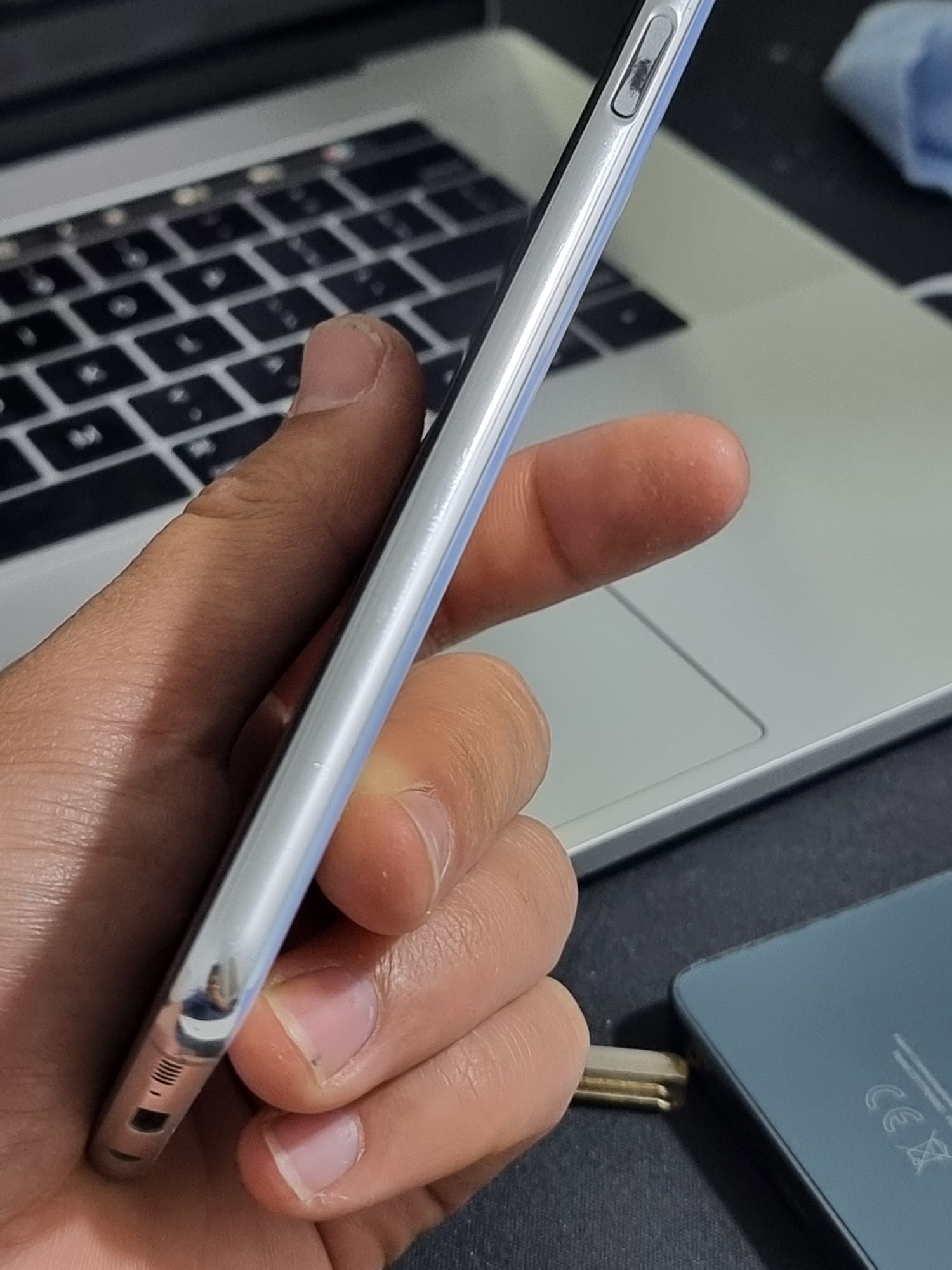 Samsung s 10 e  6/128 rangi silver