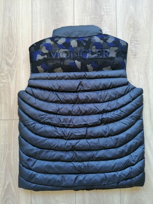 Moncler мъжки елек в черен цвят 2