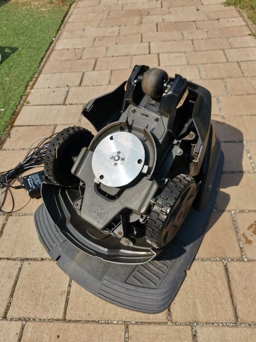Huzqvarna auto mawer 305