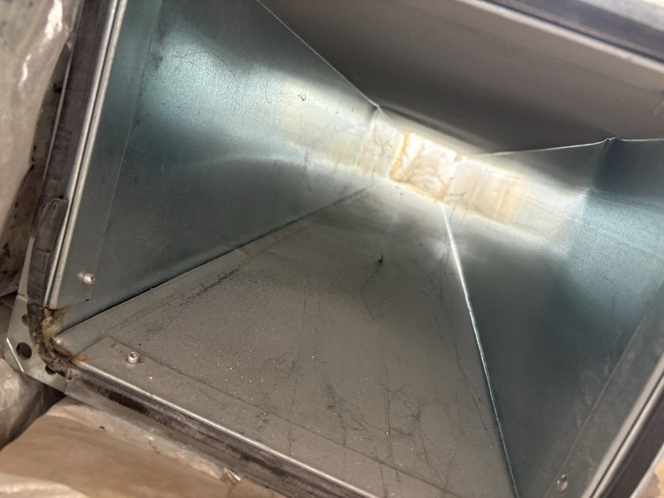 Аспирация за заведение ресторант правоъгълна и кръгла