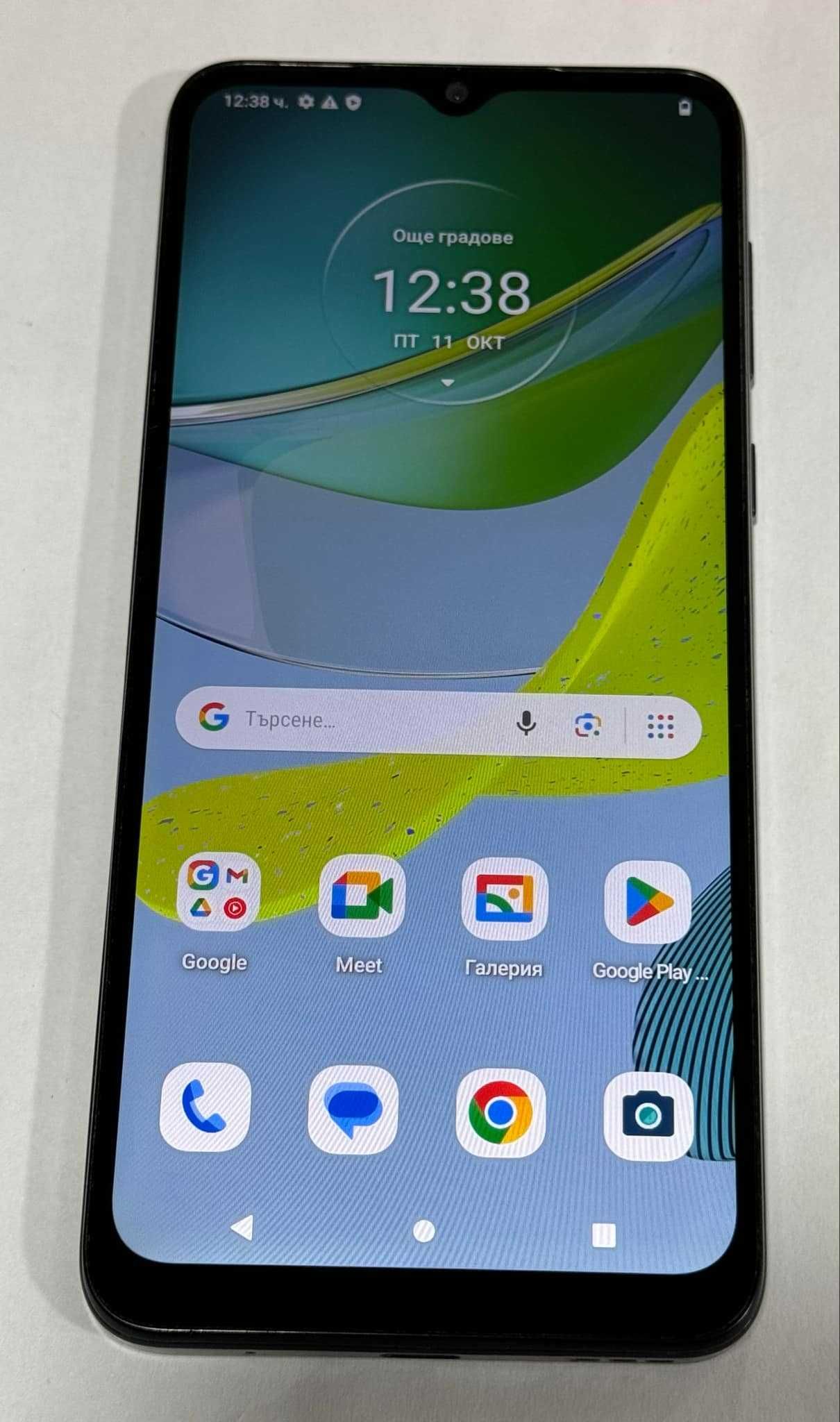 Телефон Motorola E13 64/2gb