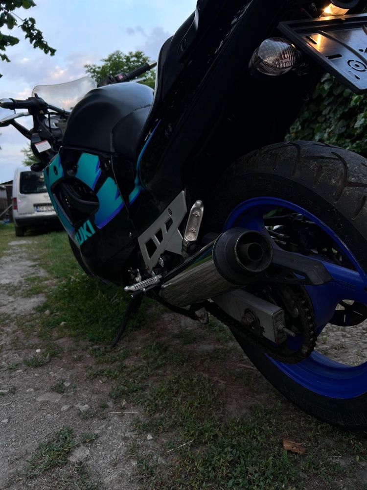 Suzuki GSX 600  cmc 1993