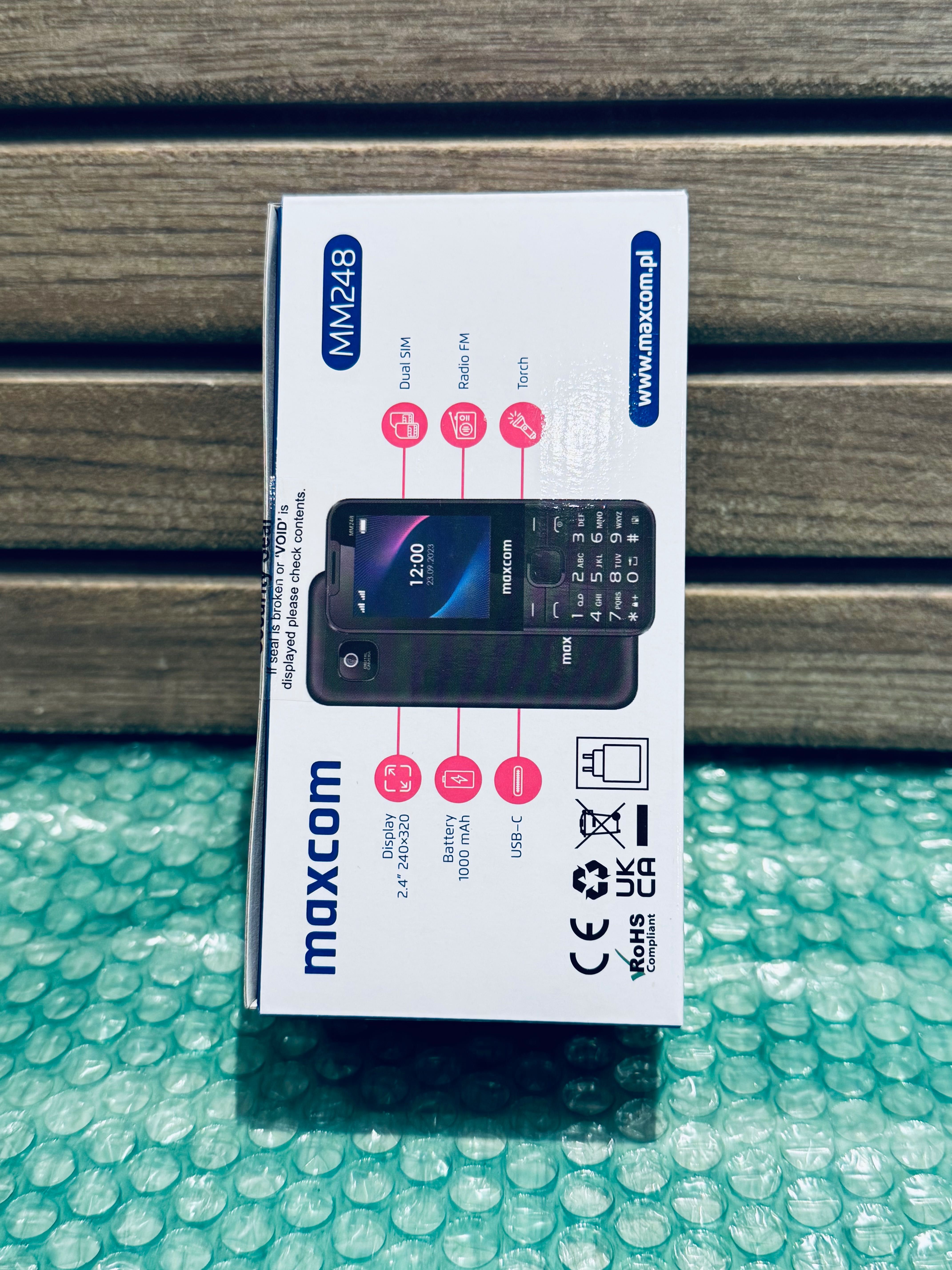 Telefon Mobil Maxcom MM248 4G Dual Sim Black NOU!