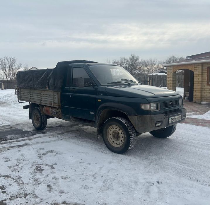 Продам УАЗ карго