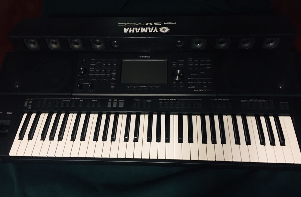 Yamaha PSR-SX700