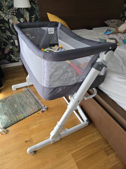 Patut atasabil Chicco Next2Me PopUp + BONUS carsuel și saltea muzicala