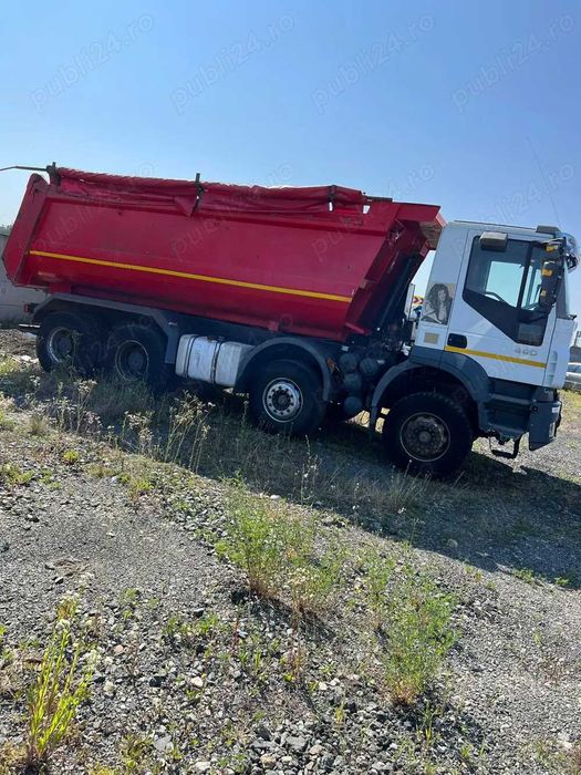 Vând Iveco Trakker 8x4