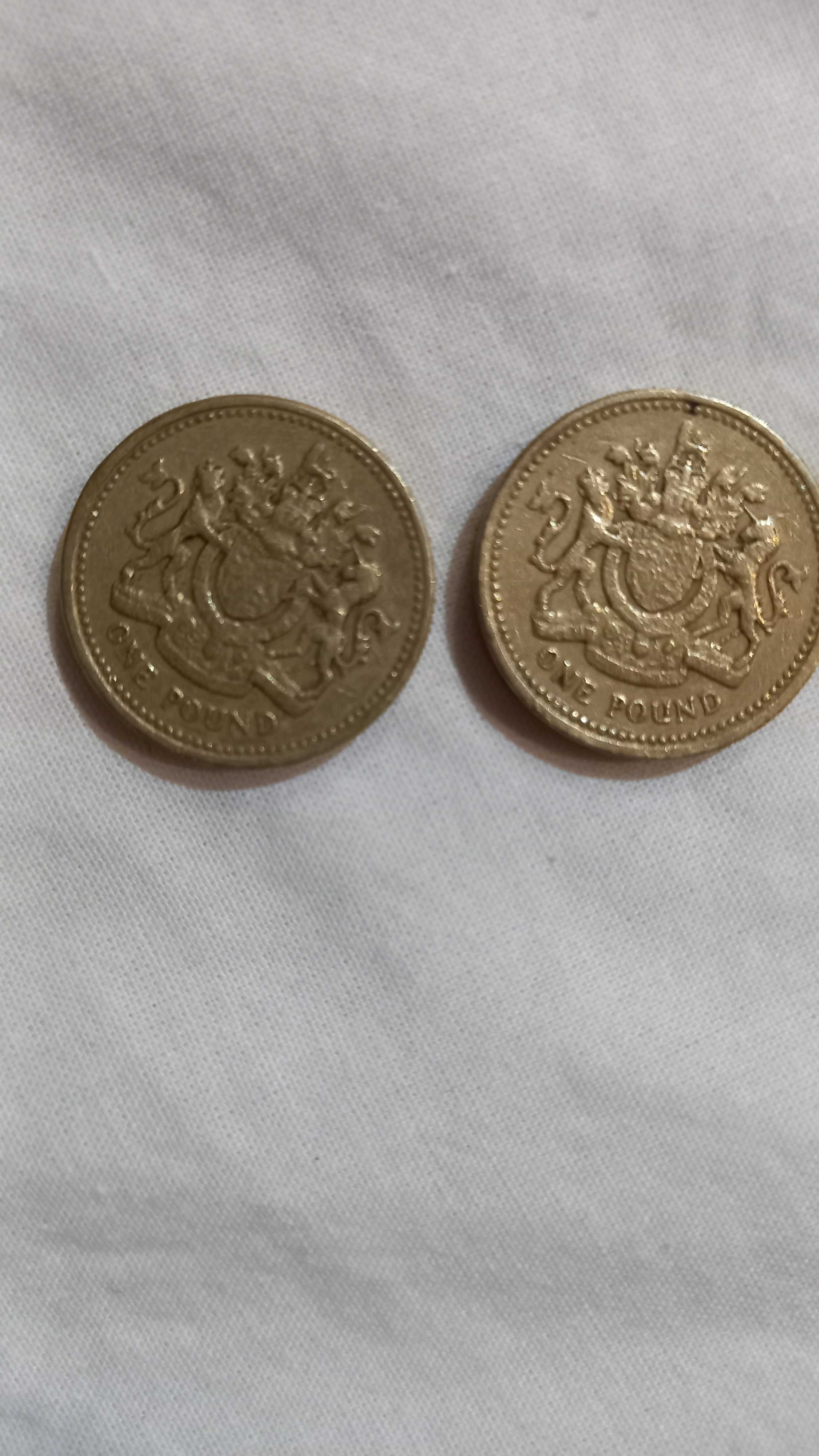 Vand monede One Pound 1983 Regina Elisabeth II