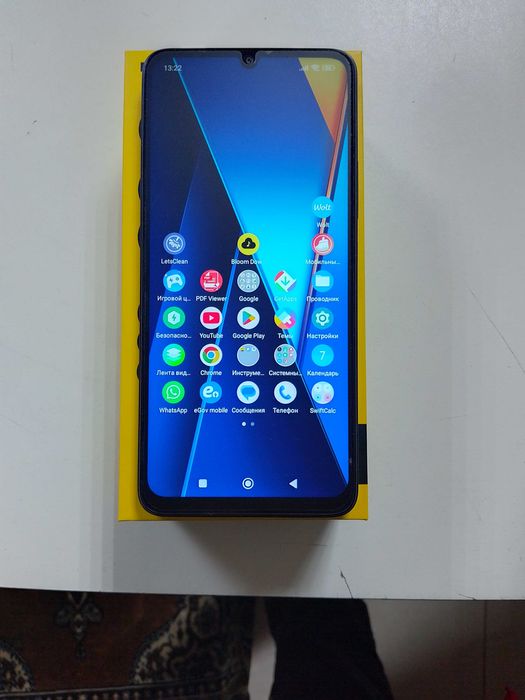 Смартфон Xiaomi Poco 8/256