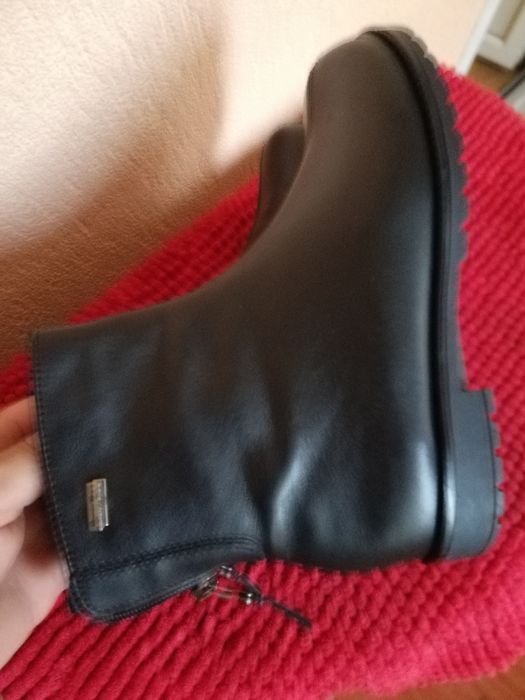 Ghete piele naturala Helvesko nr 37