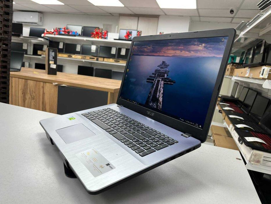 Большой экран Core i3*ОЗУ 8*ssd 256*hdd 1tb*GeForce 2gb*Мощный шустрый