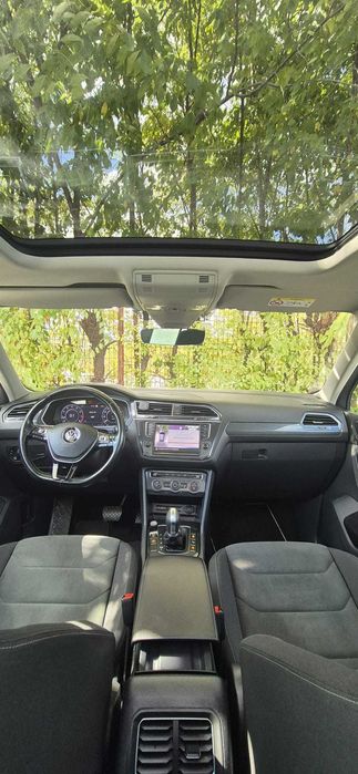 Volkswagen Tiguan CARAT Highline DSG Full LED, Cameră 360, Trapă, Navi