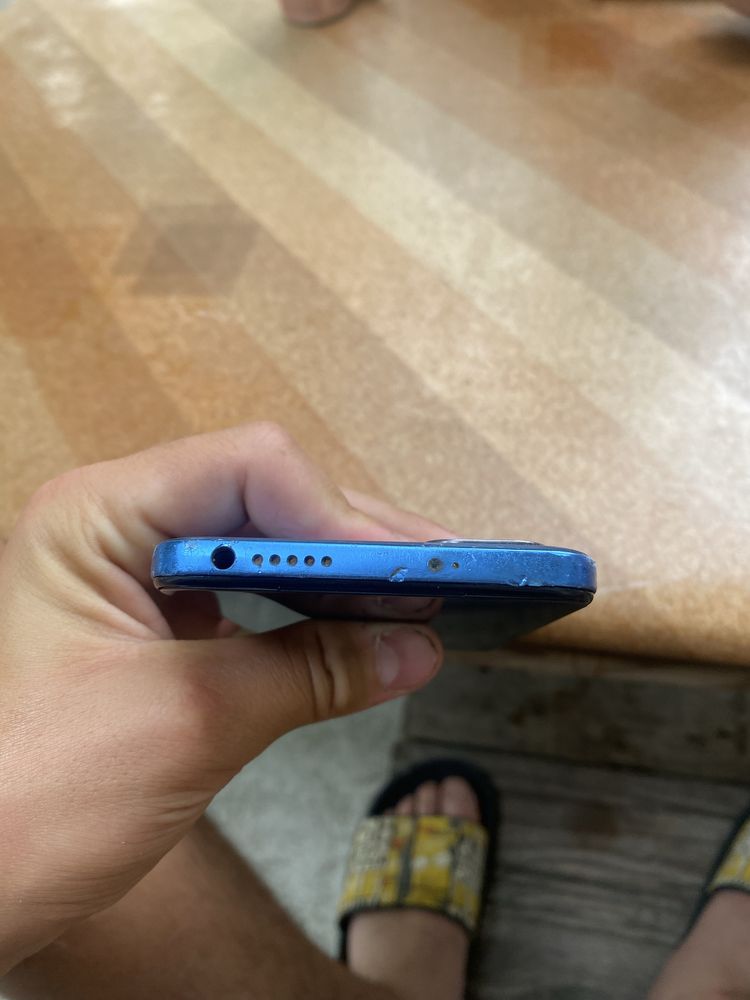 Продавам Redmi note 11